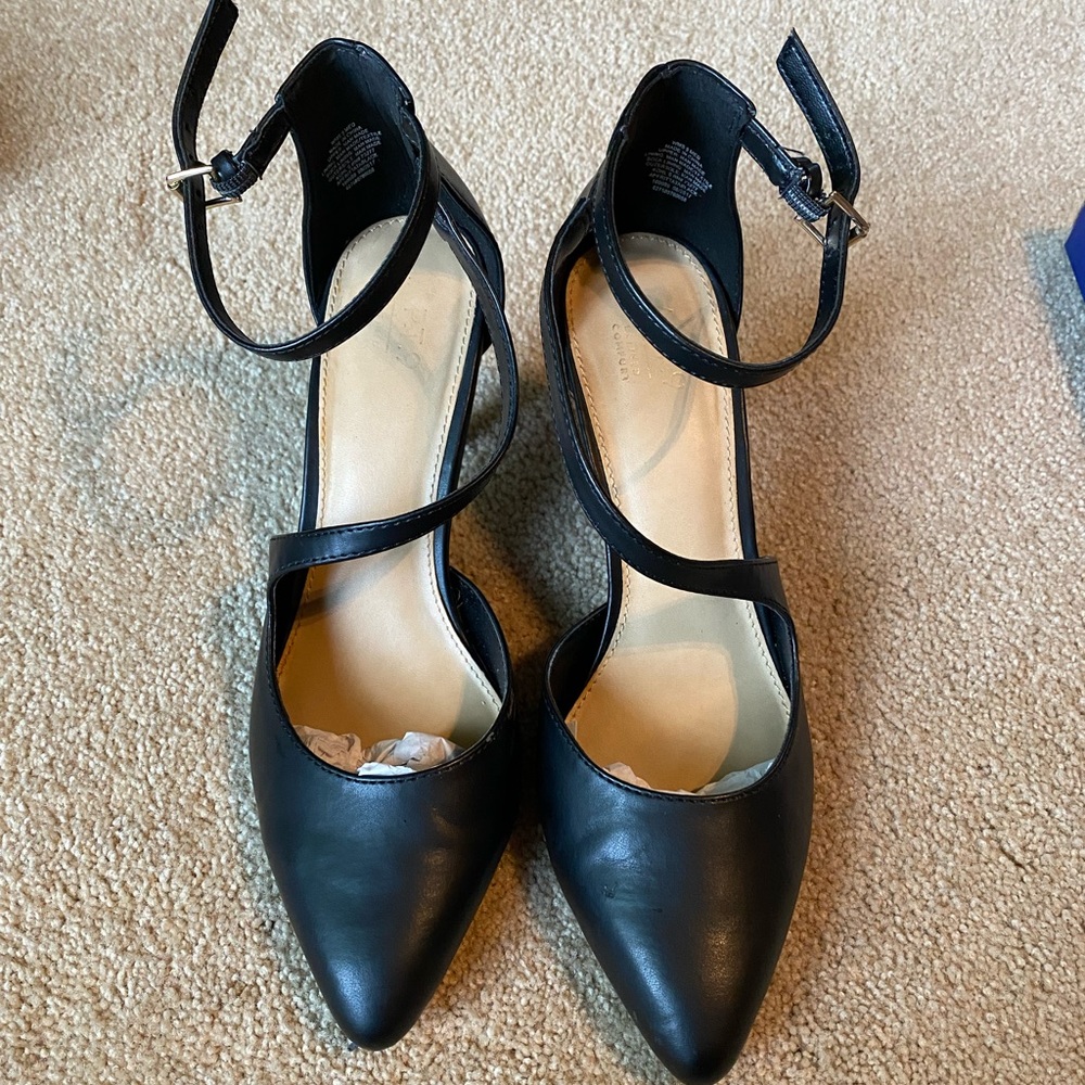 Apt. 9 Black 3” Heels with Strap - Defined Comfort